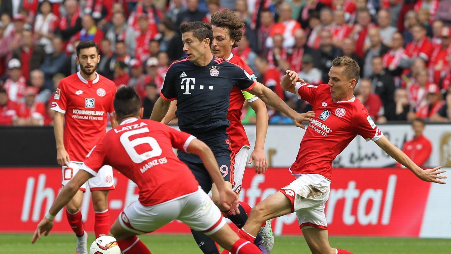 英超球员身价跌幅榜!福登居首，1年暴跌6000万，萨拉赫排第7（英超身价下滑榜：福登一年缩水6000万居首，萨拉赫位列第7）