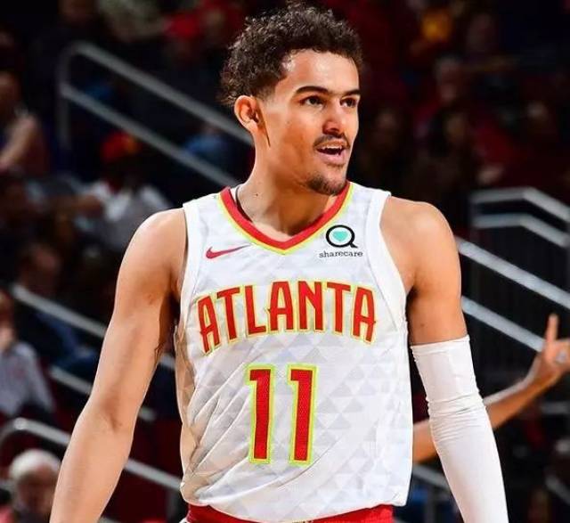 足球国足替补席贡献大，两人替补破门（国足板凳发威，两名替补相继破门）