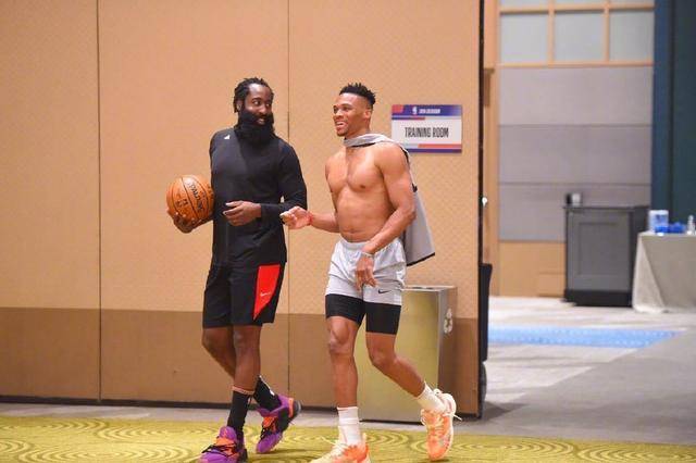 尤文防守反击奏效（尤文防反战术见效）